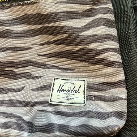 Herschel Backpack - Picture 8 of 15